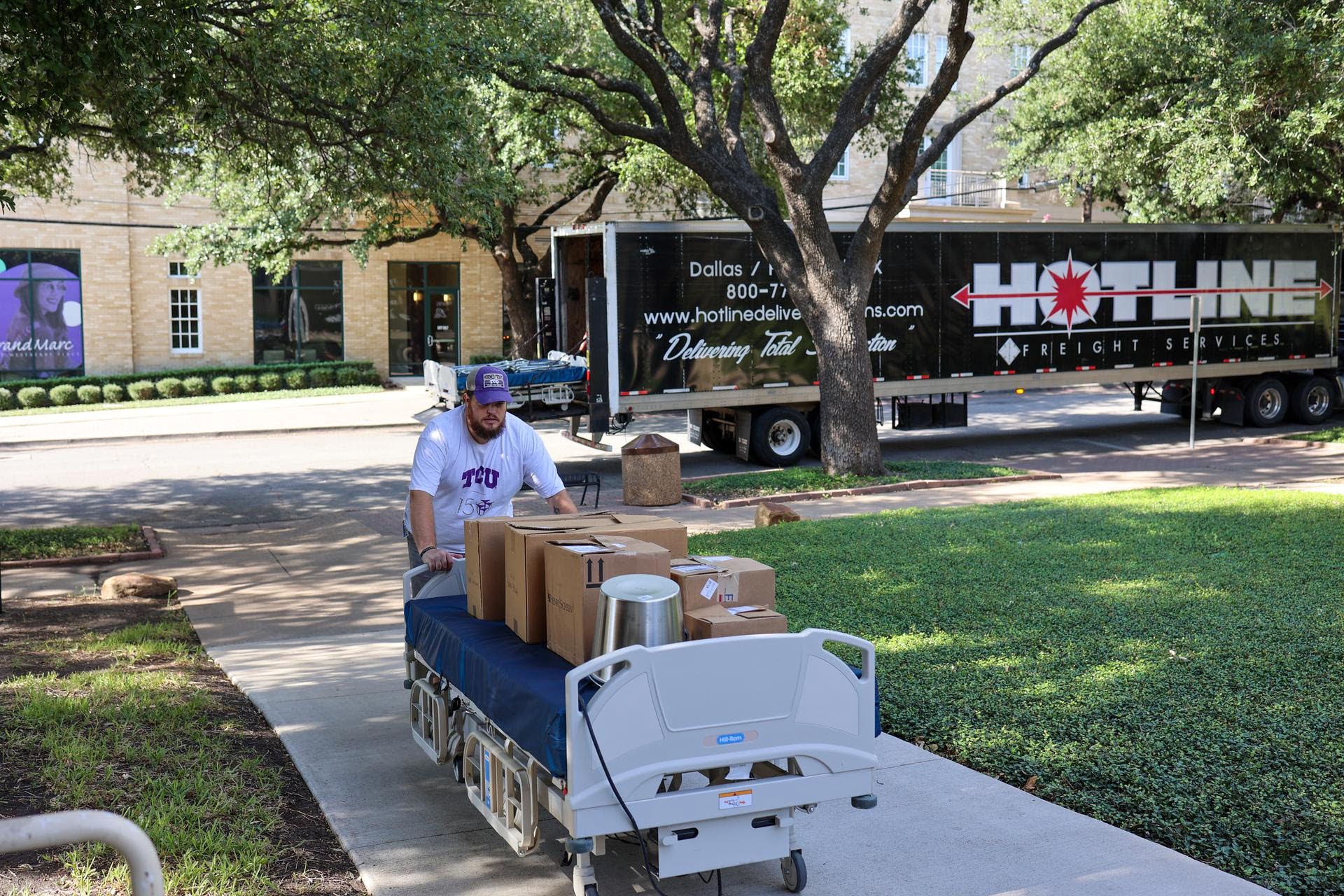 TCU donates to AOMH